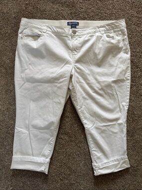 Democracy - Ab Solution White Cropped Capri Jeans